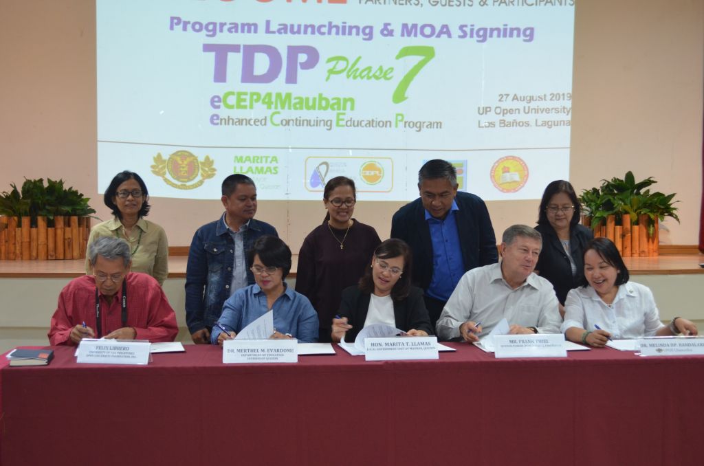 Stakeholders of the Teacher Development Program for Mauban, Quezon signed the Memorandum of Agreement for the implementation of the program’s 7th Phase on 27 August 2019 at the UPOU CCDL Auditorium, Los Banos, Laguna.