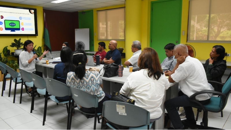 FMDS Dean Joane V. Serrano discussing the micro-credentials in the context of UPOU among participants of the round table discussion.