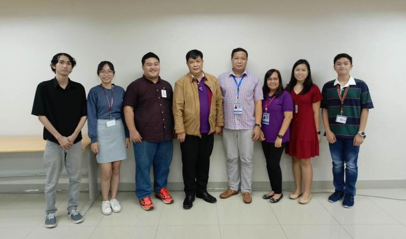 (L-R) USC Councilor Andrei Angelo Canlas, USC Councilor Ma. Dangiela Javier, USC Chairperson Isaiah Athanasius Crisanto, CSC Assistant Commissioner Ariel Ronquillo, ERPO Director IV Prisco Rivera, Jr., ERPO Staff Mylene Muyano, UPOU OSA Director Ria Mae Borromeo, and USC Councilor Harvy Josh Pitargue 