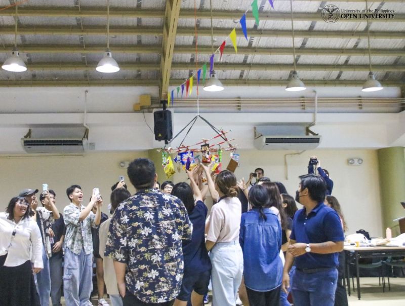 12 July 2023 – Project LAKBAY fellows enjoy a nice game of Pabitin, a Filipino Game.