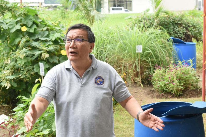 Dr. Wu spearheaded the commemorative planting ceremony through a welcoming message