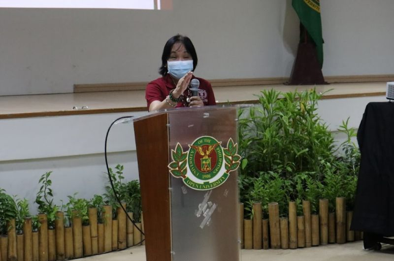 UPOU Chancellor Melinda Bandalaria delivering the closing remarks for the Echo Training on the AUN-QA Program Level Assessment