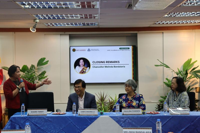 UPOU Chancellor Melinda Bandalaria delivering the closing remarks during the closing ceremony of the AAOU accreditation